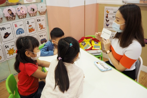 善用暑假增值 中英數學習班大召集 西九匯kids 假日好去處 周末好去處 兒童遊戲室 室內遊樂場 沙灘 親子民宿